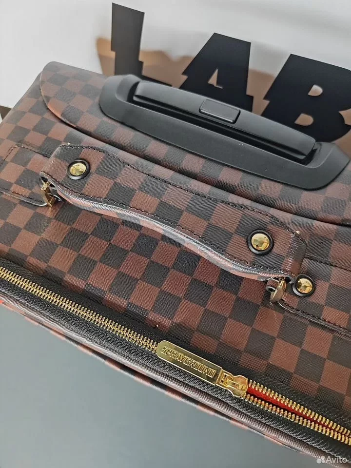 Чемодан на колесиках Sprayground - миниатюра 3