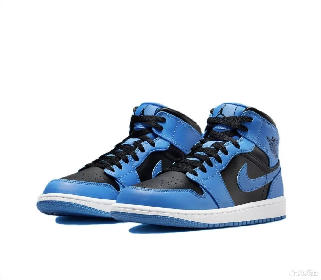 Кроссовки Nike Air Jordan 1 Mid University Blue - миниатюра 3