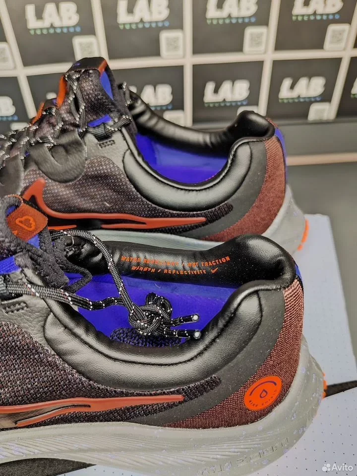 Кроссовки Nike Zoom Winflo 8 Shield - миниатюра 3