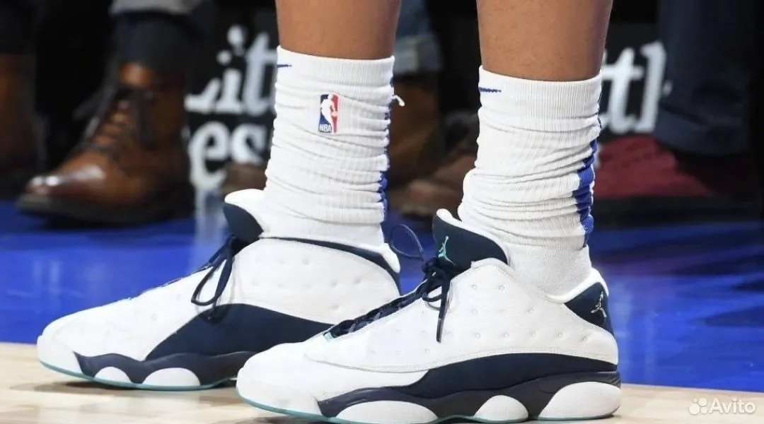 Кроссовки AIR Jordan Retro 13 Hornets - изображение 1