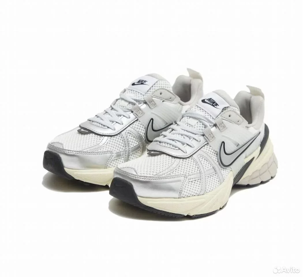 Кроссовки Nike V2K Run - миниатюра 2