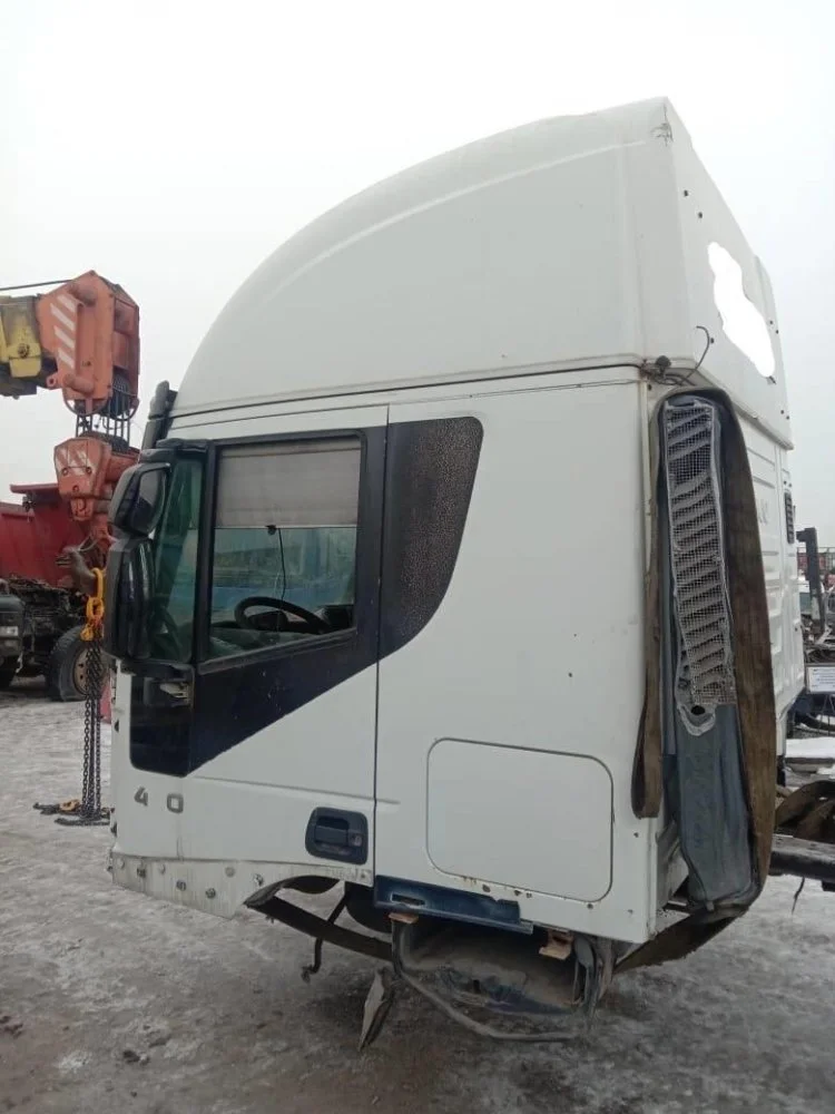 Кабина Iveco Stralis - миниатюра 3