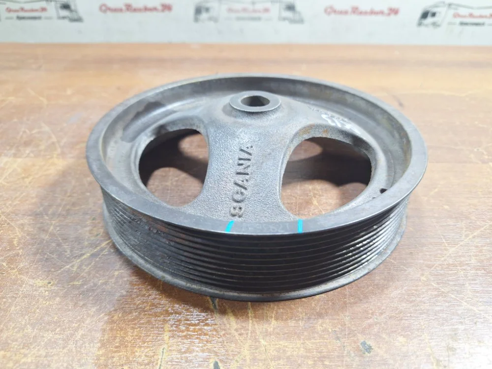 Шкив помпы Scania P 440 DC13102L01 PDE 2012 - изображение 1