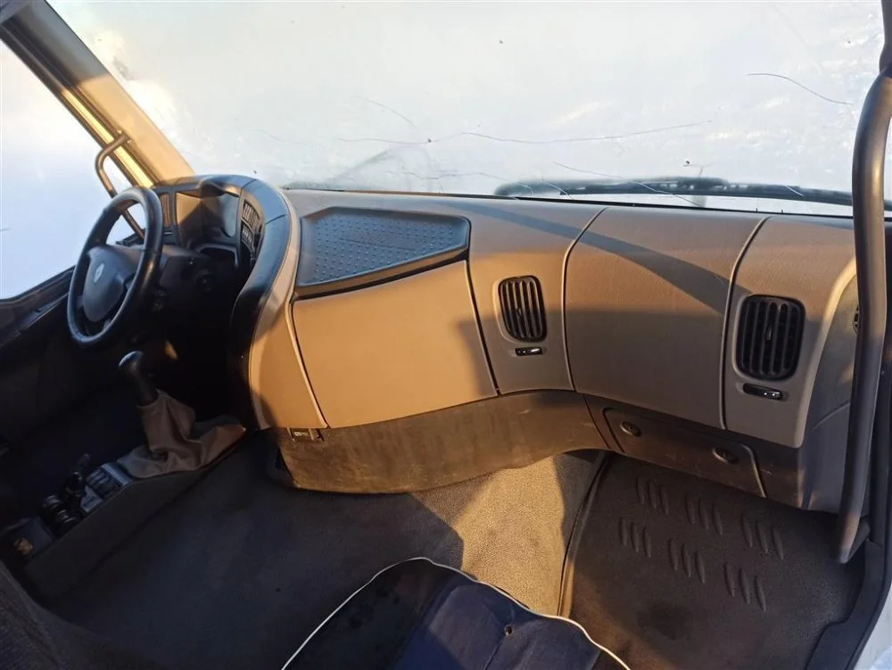 Кабина Renault Premium 320.19T DXI7 2008 - миниатюра 9