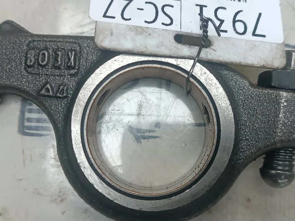 Коромысло впускного клапана Scania P 440 DC13 153 - миниатюра 3
