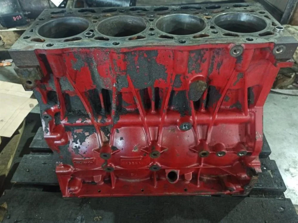 Блок цилиндров Foton 670640-21 ISF3.8S4R1678 2015 - изображение 1