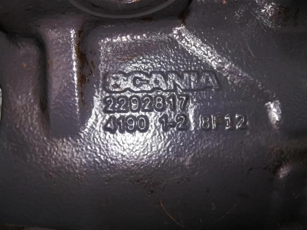Кронштейн цилиндра рул.тяги Scania P 440 DC13 153 - миниатюра 4