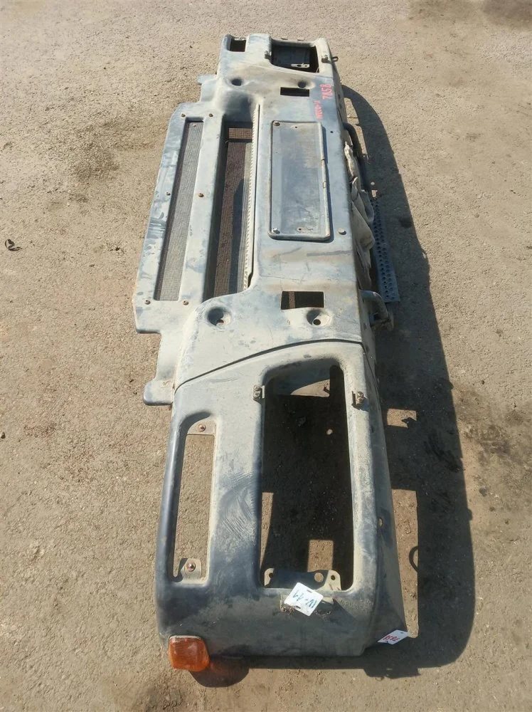 Бампер передний Iveco Trakker 380 F3BE0681V 2009 - миниатюра 4