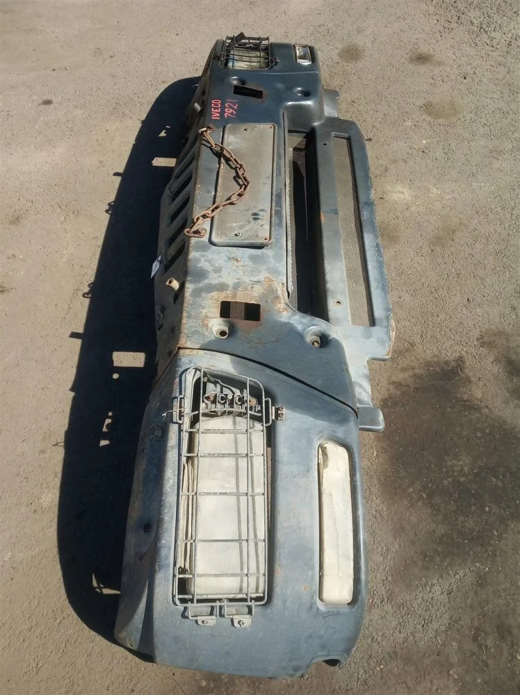 Бампер передний Iveco TRAKKER CURSOR 13 F3BE0681V - миниатюра 4