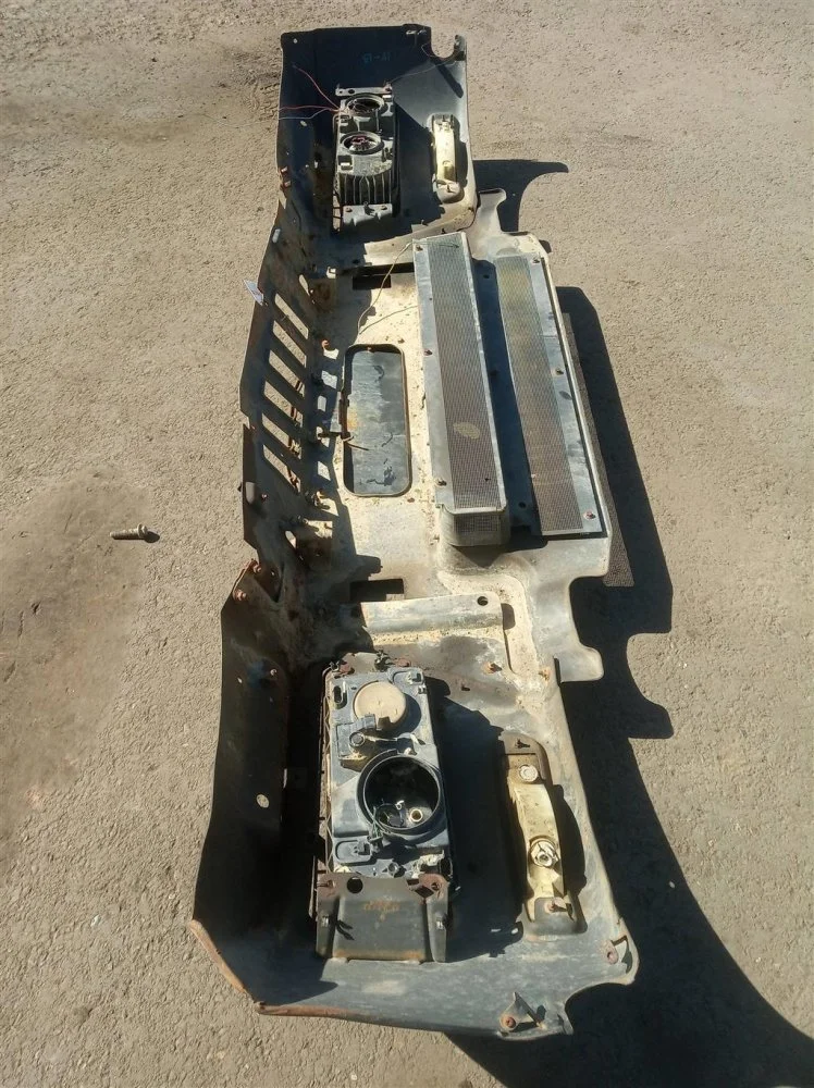 Бампер передний Iveco TRAKKER CURSOR 13 F3BE0681V - миниатюра 5