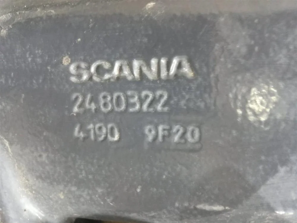 Кронштейн воздушного фильтра Scania P 440 DC13 153 - миниатюра 5