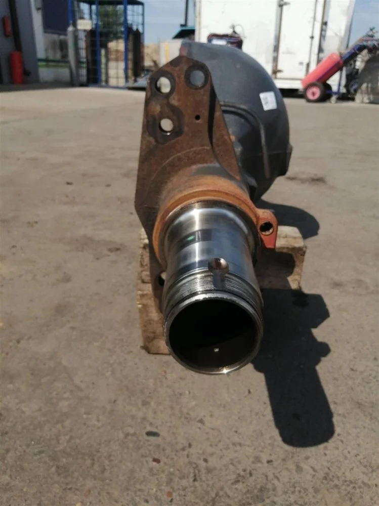 Корпус моста (Чулок) задний Renault T 4Х2 D11 2018 - миниатюра 8