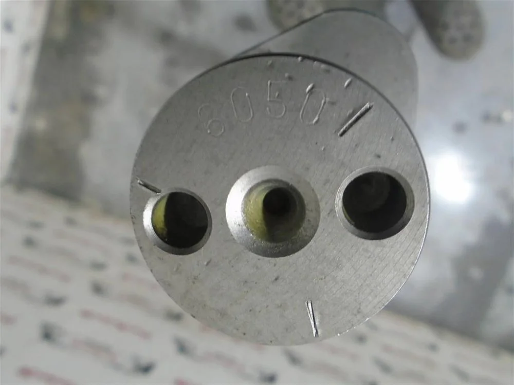 Вал распределительный MAN D2066 - миниатюра 2