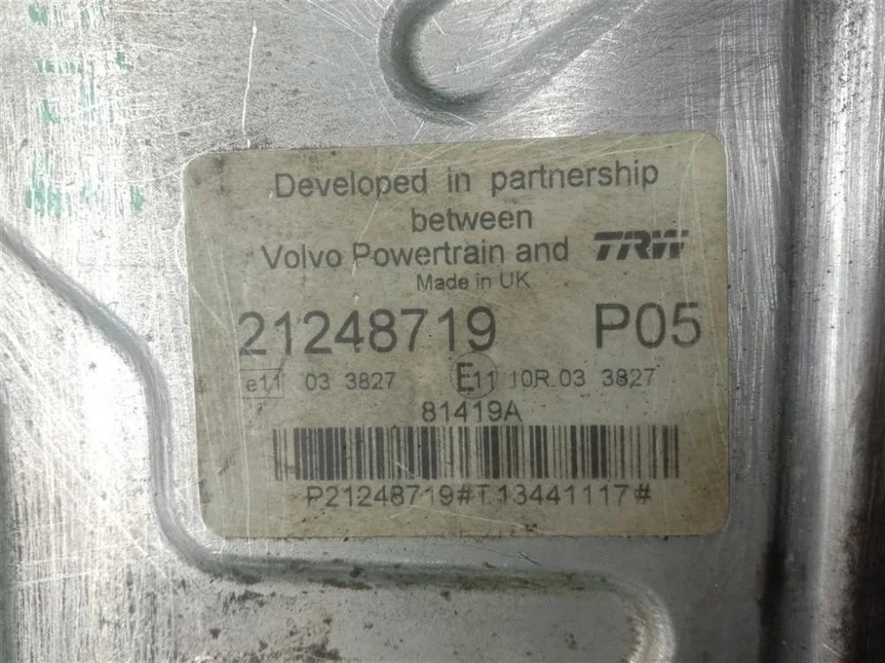 Блок управления двигателем Volvo D13 - миниатюра 6
