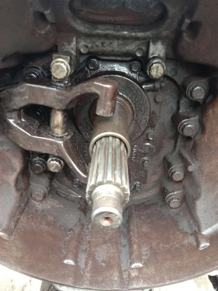 КПП M12-4 Hyundai HD 500 D6CC 2011 - миниатюра 2
