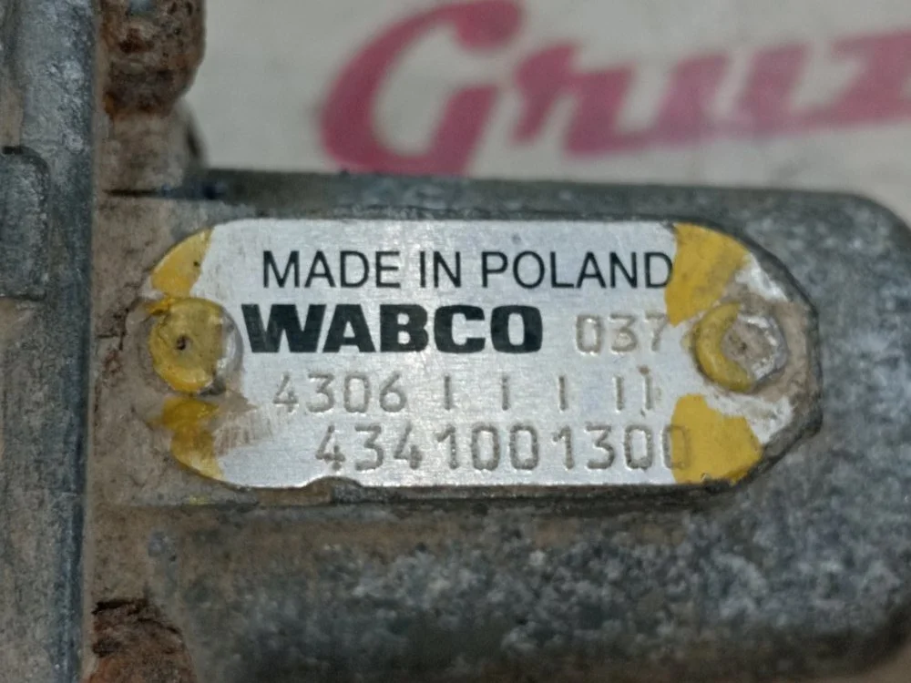 Клапан пневматический Iveco - миниатюра 5