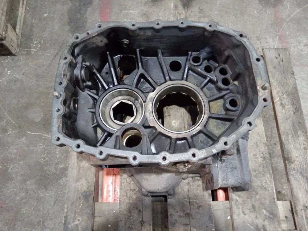 Корпус КПП Scania P 400 DC13 103 L01 PDE 400HP E4 - миниатюра 3