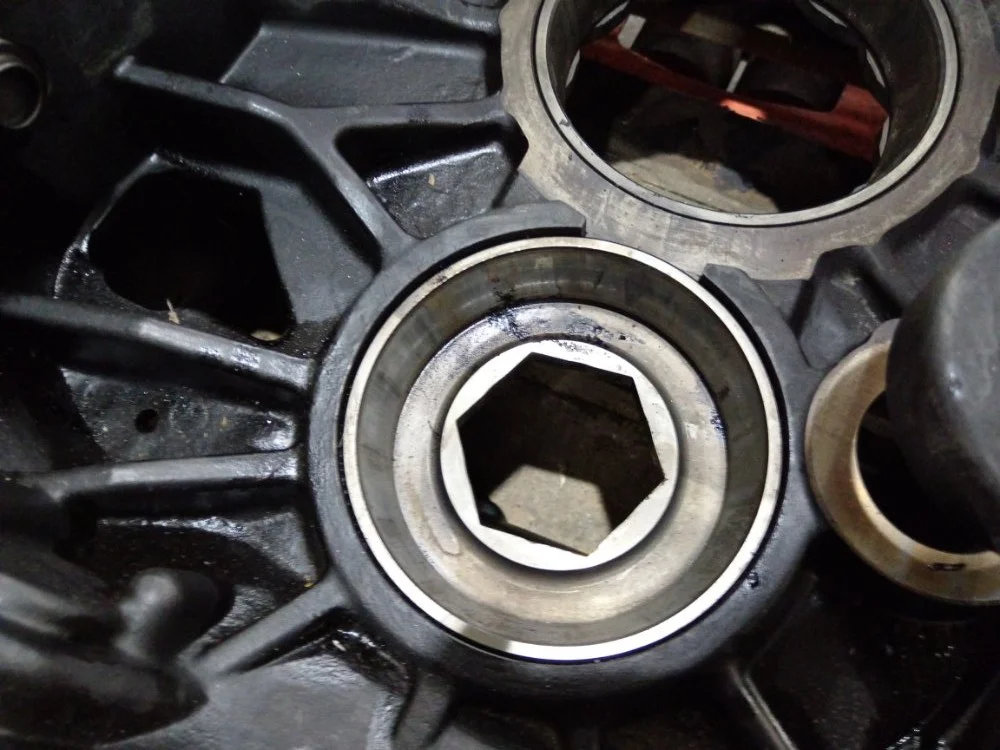 Корпус КПП Scania P 400 DC13 103 L01 PDE 400HP E4 - миниатюра 4