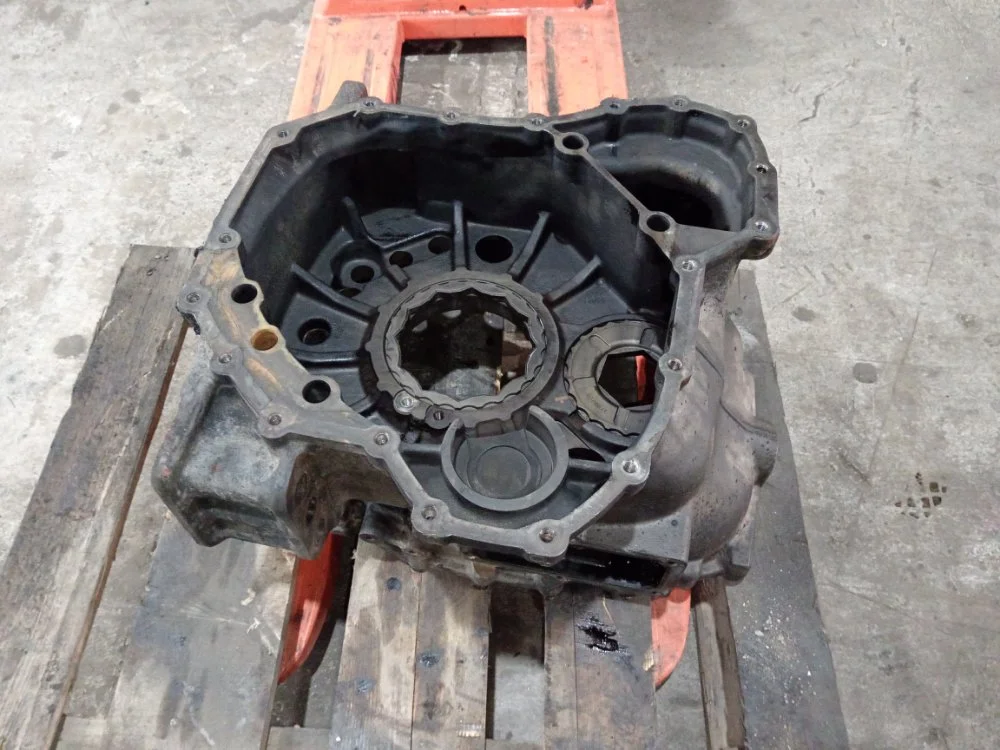 Корпус КПП Scania P 400 DC13 103 L01 PDE 400HP E4 - миниатюра 7