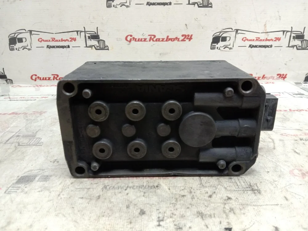 Корпус клапана управления КПП Scania G500 DC13 146 - миниатюра 5
