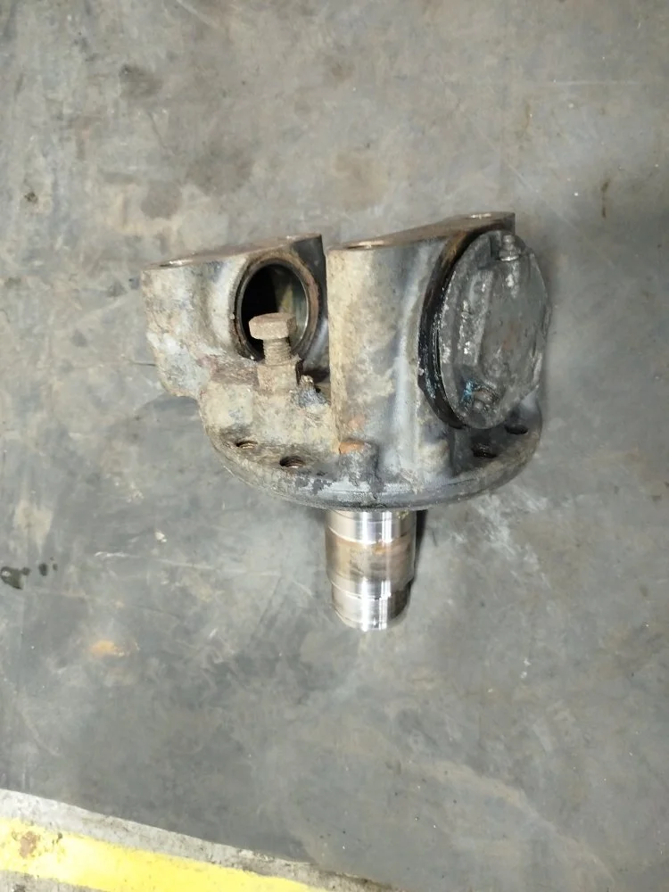 Кулак поворотный (цапфа) Renault K 9596-09-50 DXI - миниатюра 3
