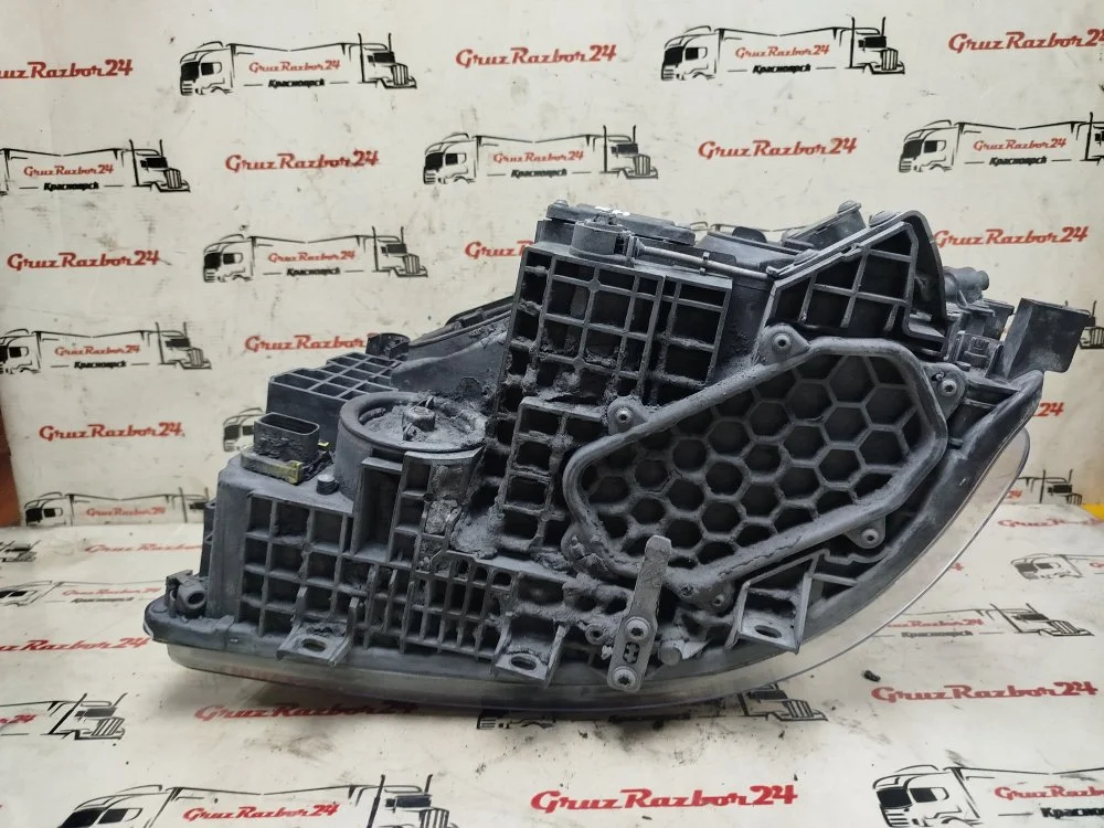 Фара правая Scania G 500 DC13 146 L01 XPI 500HP E5 - миниатюра 4