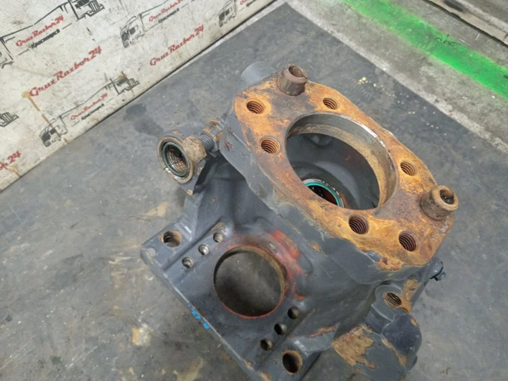 Кулак поворотный (цапфа) левый Renault K 6Х6 DXI13 - миниатюра 7