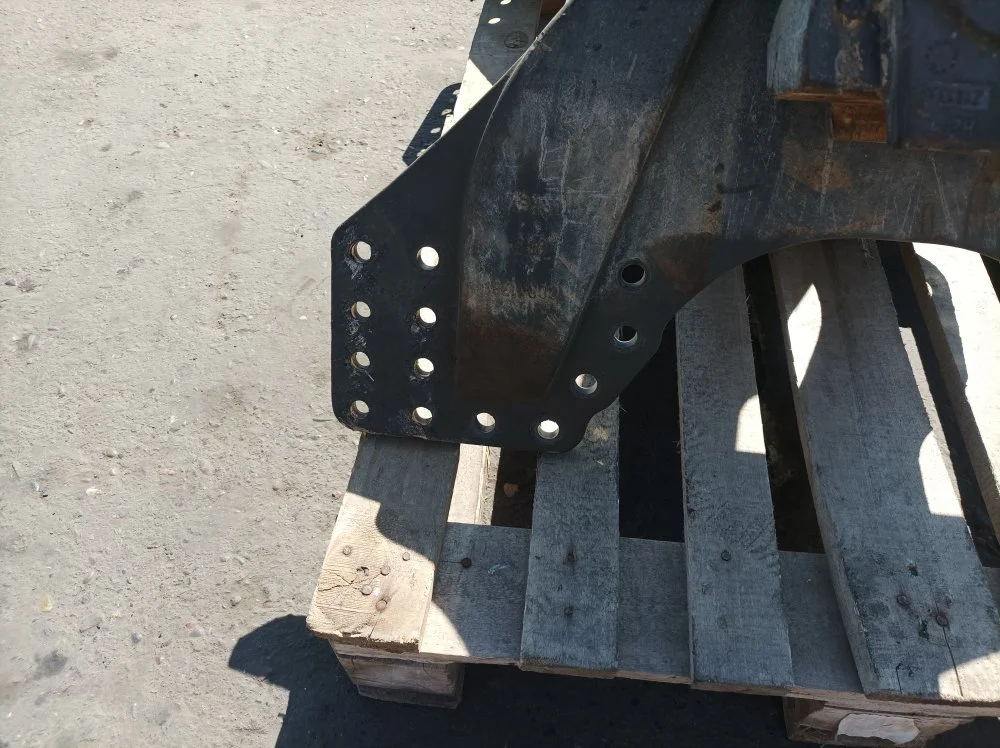 Кронштейн балансира Volvo FMX 400 D13 400HP E4 - миниатюра 3