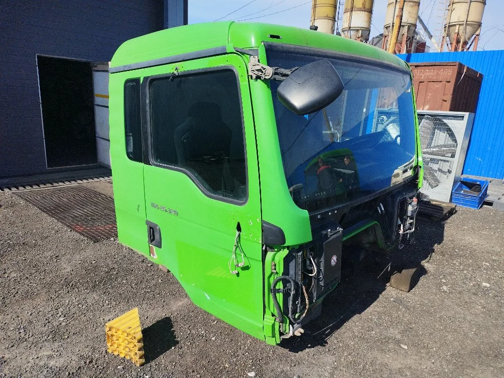 Кабина MAN TGS 26.320 MAN TGS D2066LF39 2008 - миниатюра 3