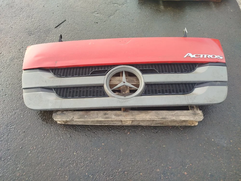 Капот передний MERCEDES-BENZ Actros 3341AK OM501 - изображение 1