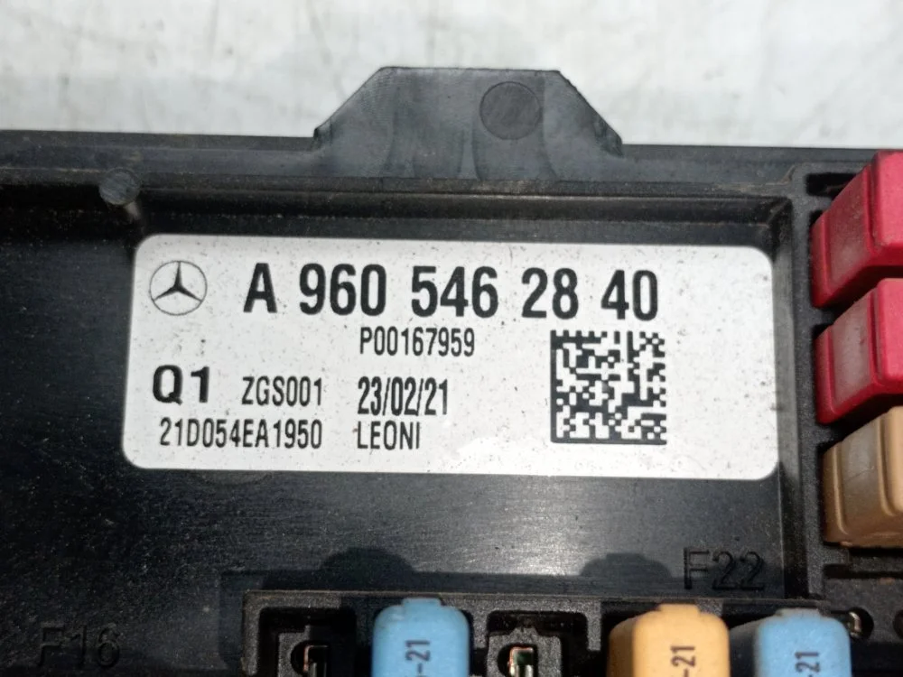 Блок предохранителей MERCEDES-BENZ Arocs 3348AS - миниатюра 8