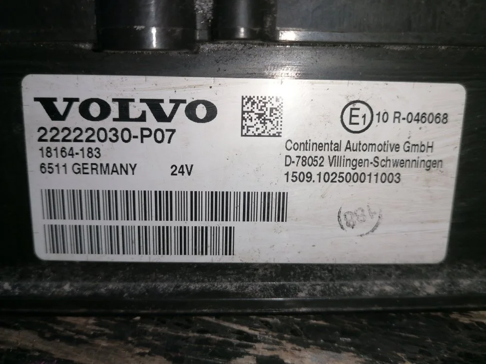 Приборная панель VOLVO - миниатюра 8