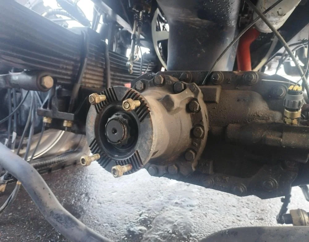 Редуктор переднего моста SHACMAN SX42586V385 - миниатюра 2