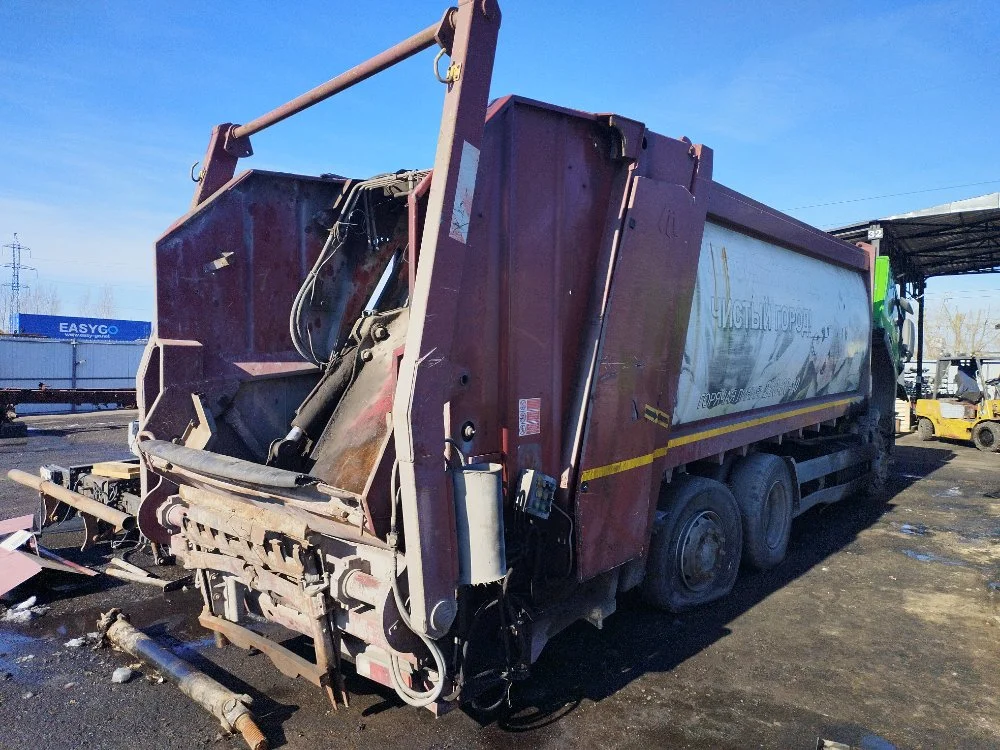 Кузов мусоровоза (бункер) MAN TGS 26320 D2066LF39 - миниатюра 2