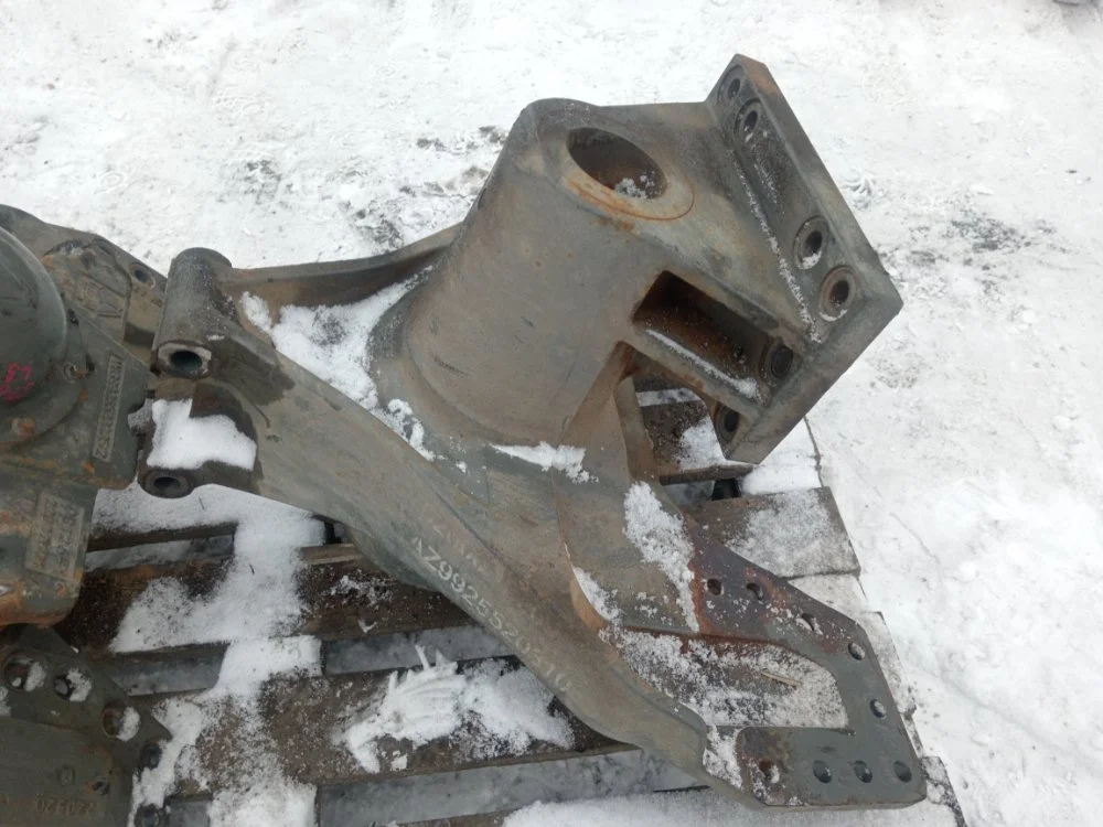 Кронштейн балансира SITRAK C7H ZZ4256V364HE - миниатюра 8