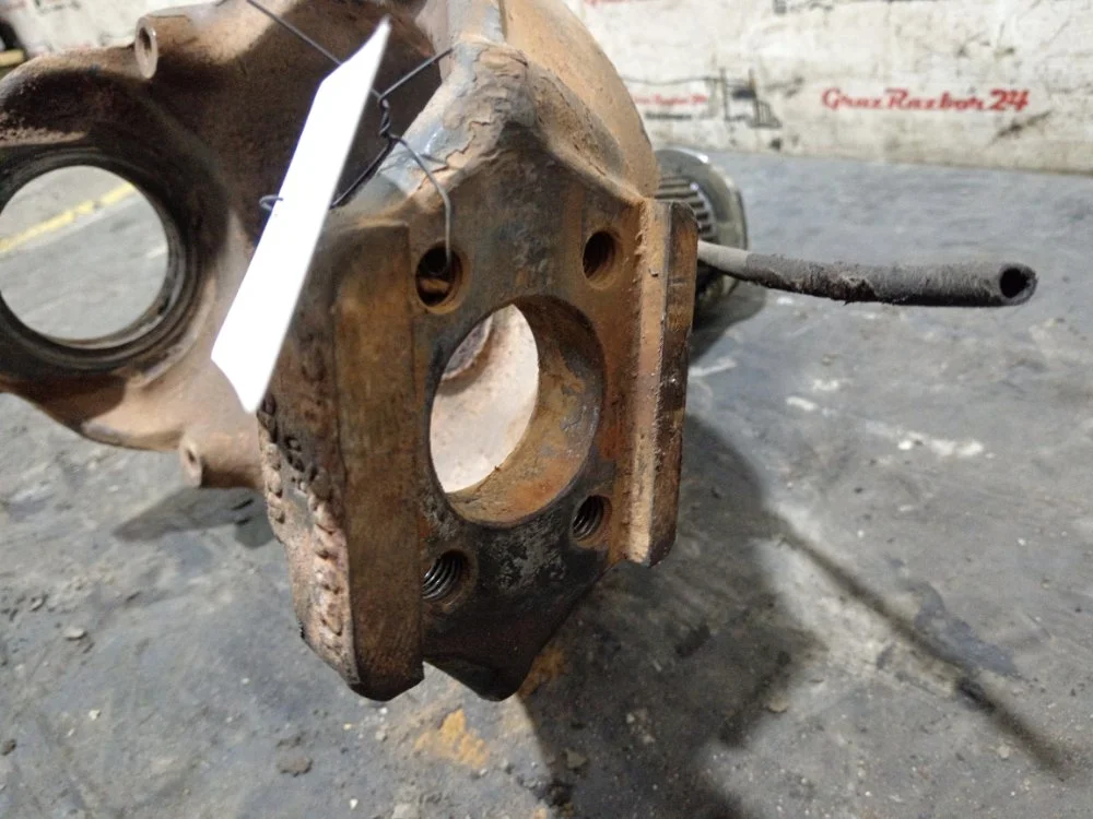 Кулак поворотный iveco - миниатюра 4