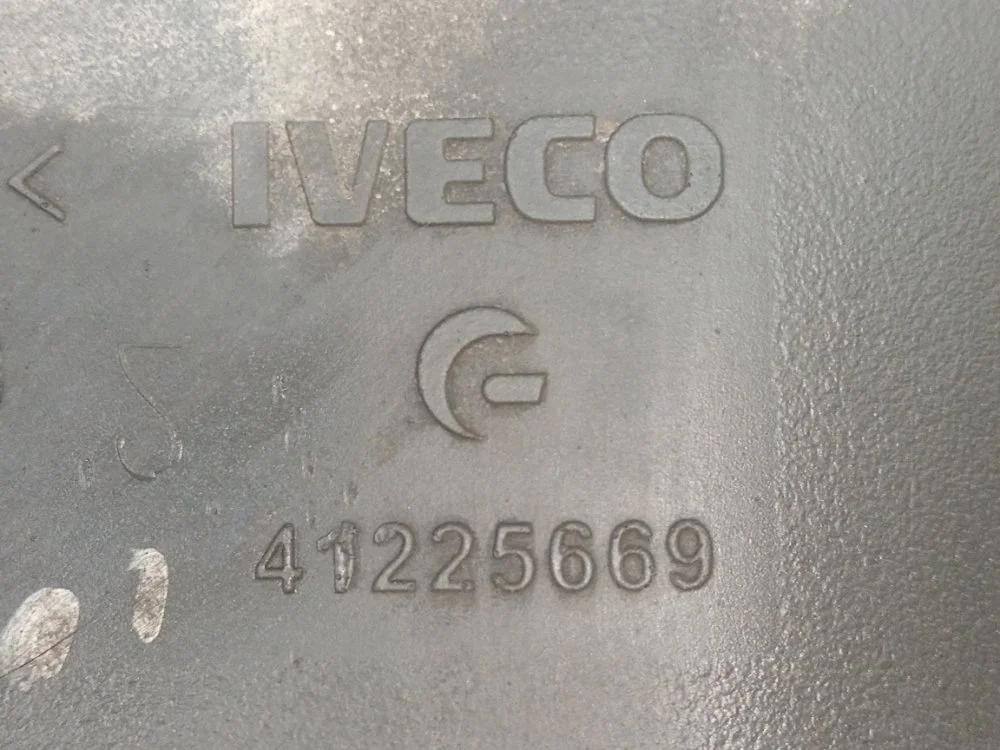 Патрубок воздушного фильтра Iveco - миниатюра 5