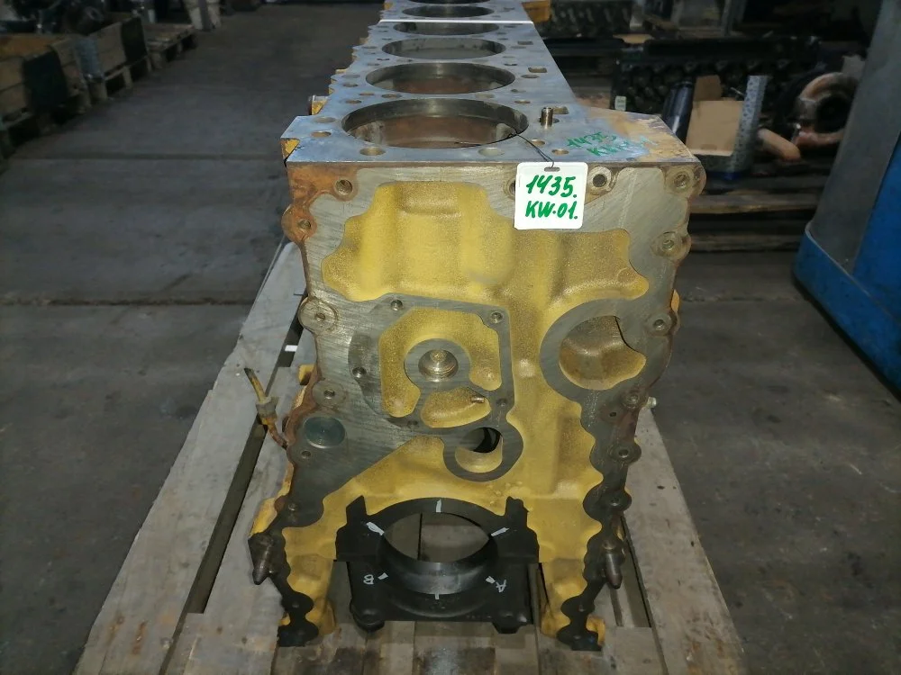 Блок цилиндров Caterpillar T660 Aerodinamic CAT15 - миниатюра 3