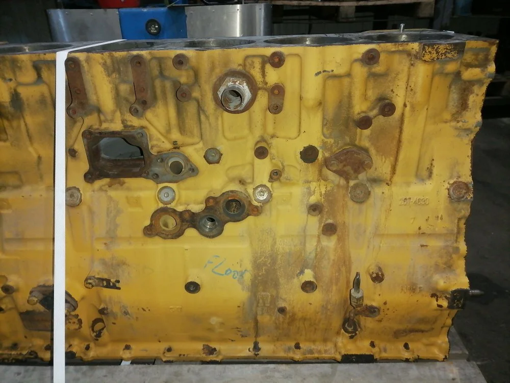 Блок цилиндров Caterpillar T660 Aerodinamic CAT15 - миниатюра 9