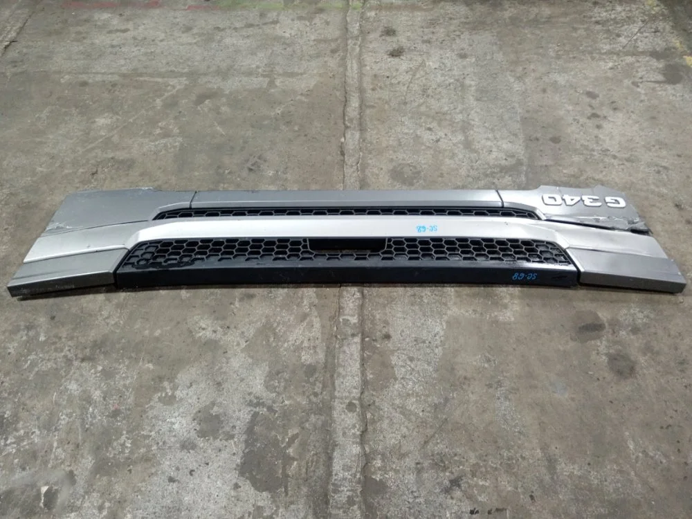 Решетка радиатора нижняя Scania G G340A4X2NA OC09 - миниатюра 2