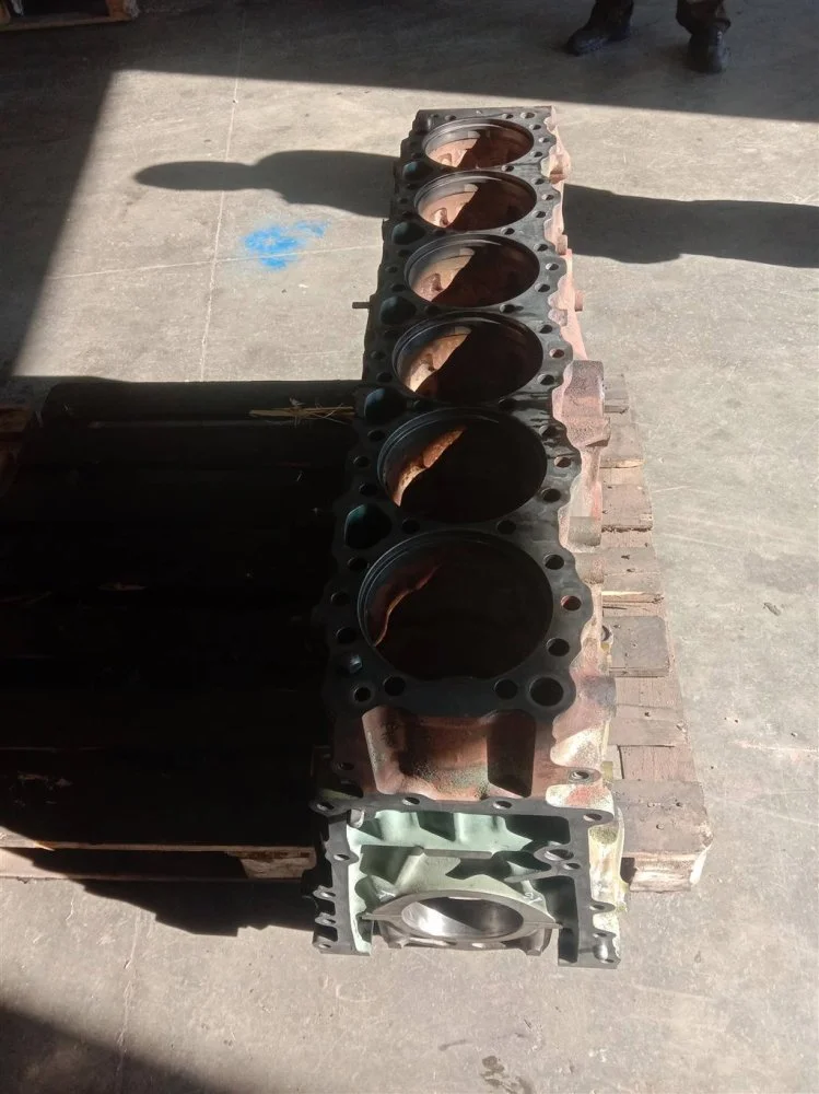 Блок цилиндров Freightliner CENTURY 6067HK6E DD14 - миниатюра 4