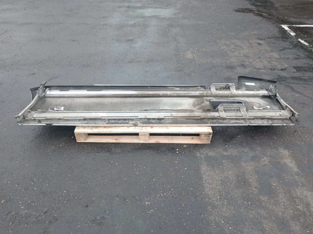 Спойлер боковой левый Renault T DXI13 449HP E5 - миниатюра 5