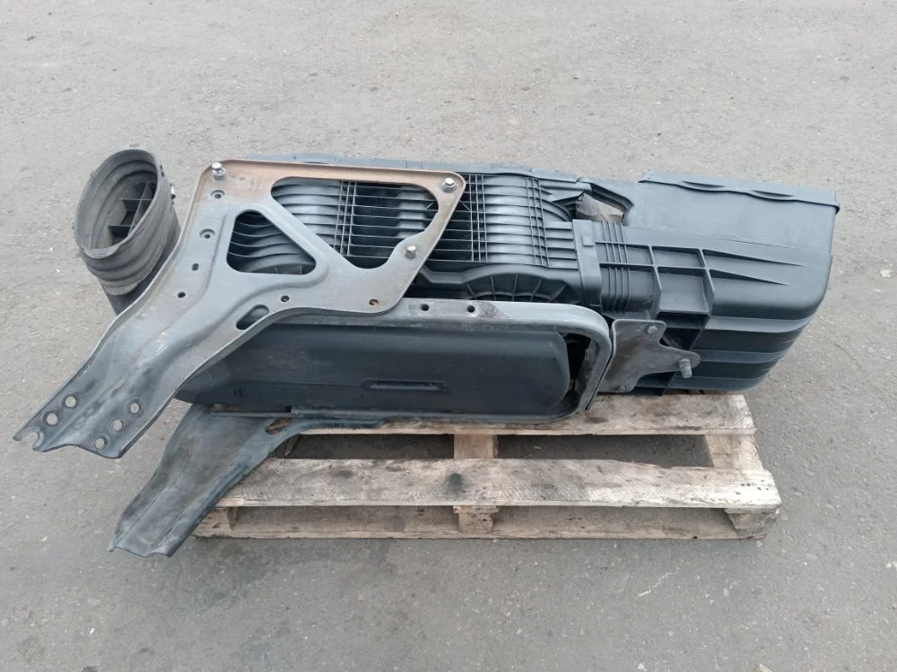 Корпус воздухозаборника в сборе Scania P 440 DC13 - миниатюра 6