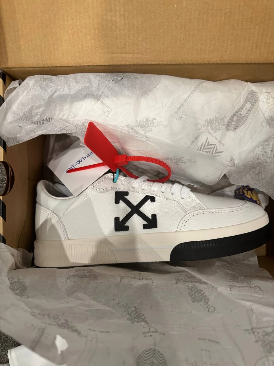 Кроссовки Off-White Vulcanised / Vulc Low 42 оригинал с бирками POIZON - миниатюра 5