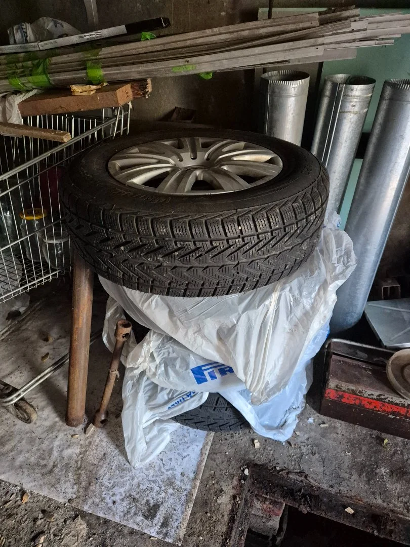 Комплект колес б/у Michelin215/65R16 - миниатюра 2
