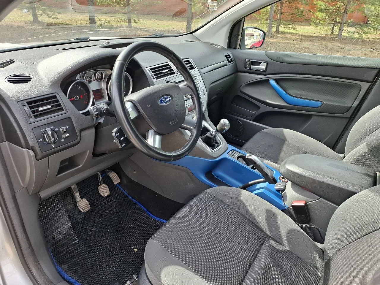 Ford Kuga - миниатюра 5
