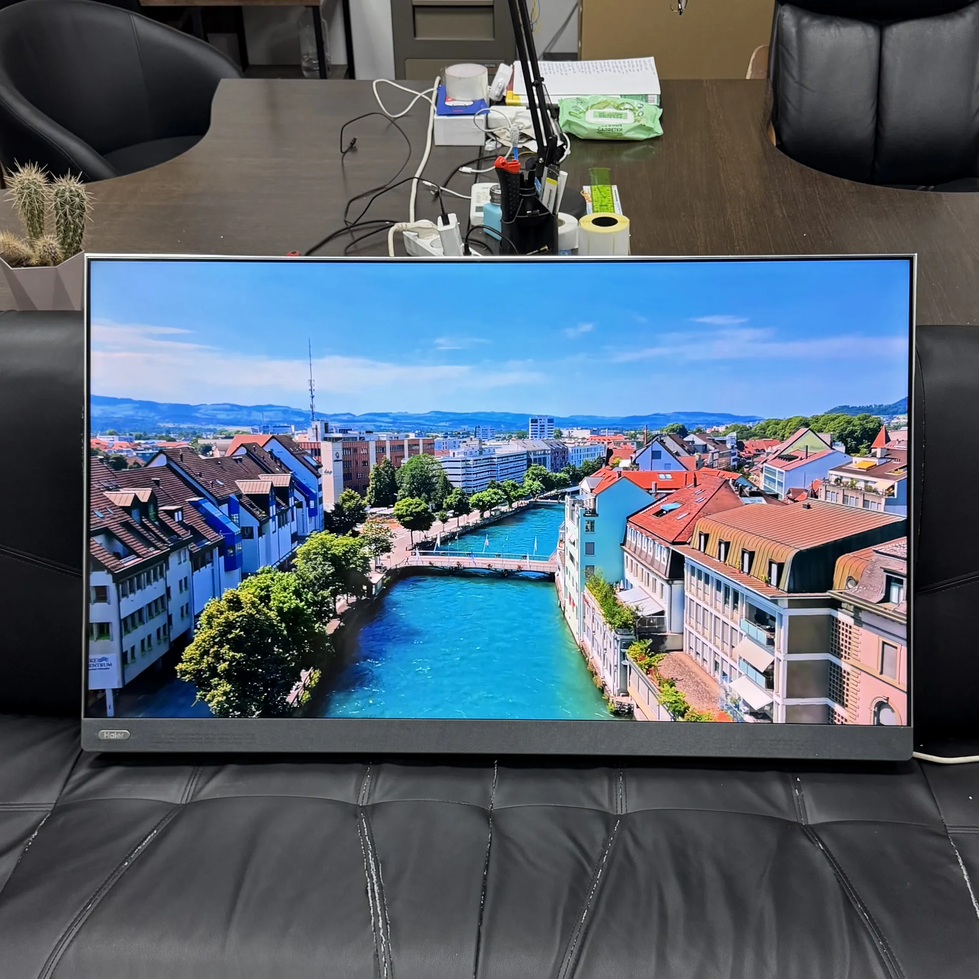 Телевизор Haier smart tv Ax pro 50" 4K UHD - миниатюра 4