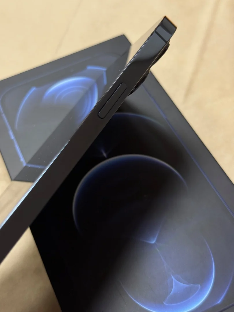 iPhone 12 pro max 512 gb - миниатюра 5