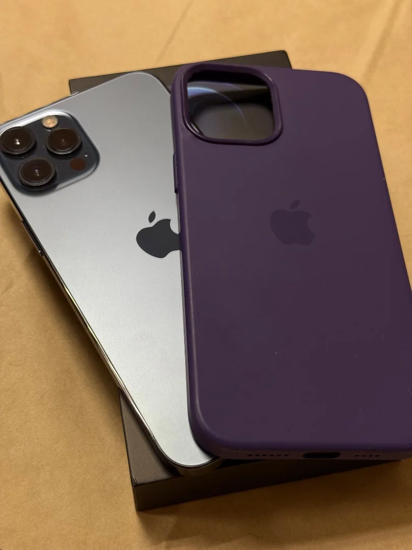 iPhone 12 pro max 512 gb - миниатюра 8