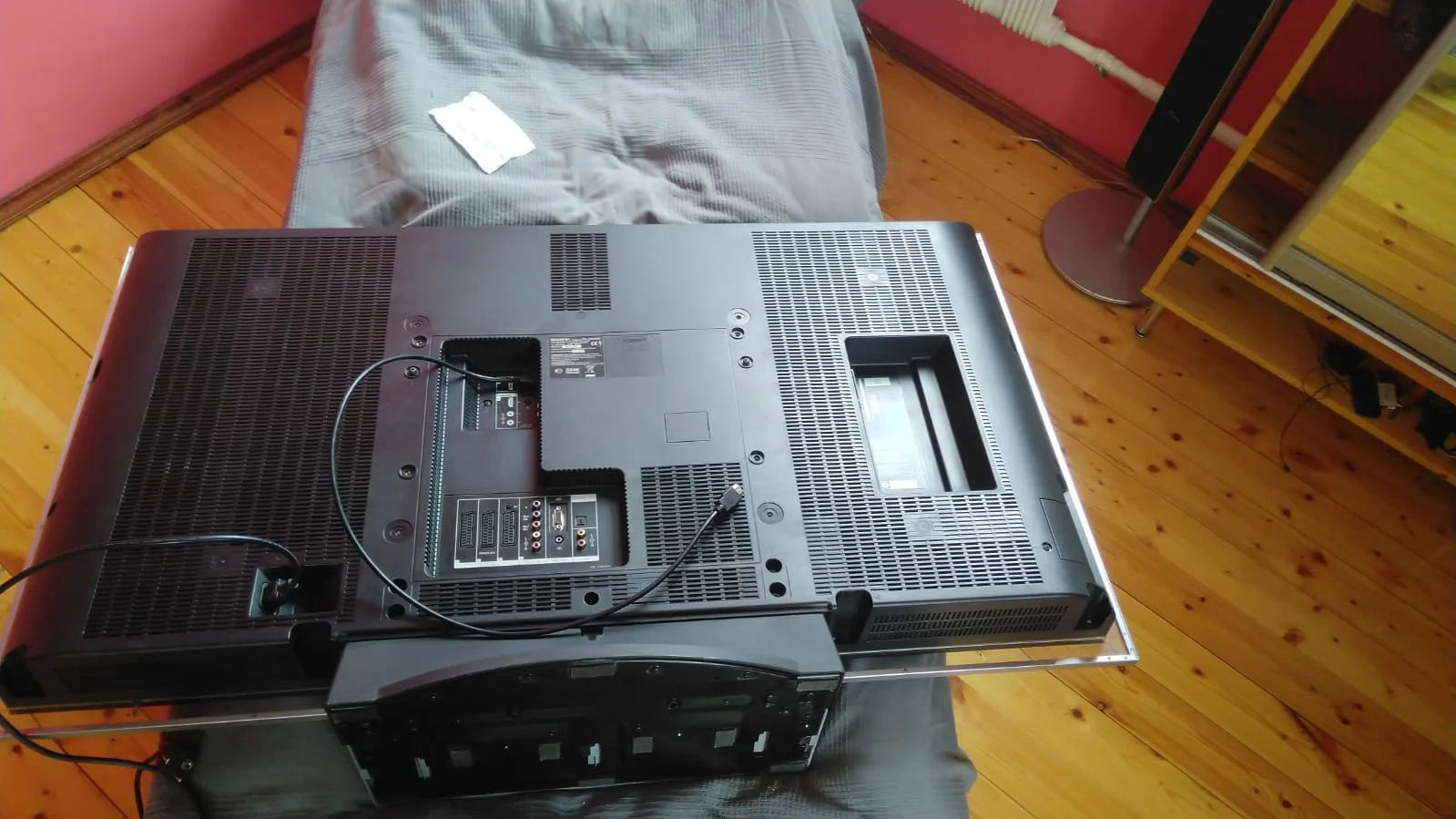 Sony KDL-46X2000 Испания 2007 1920х1080 - миниатюра 19